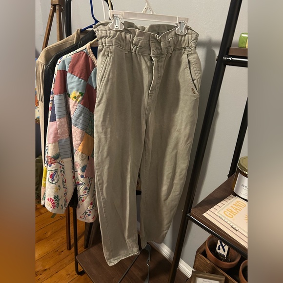 Zara Denim - Zara Gray Barrel Jeans with Cinched Waist